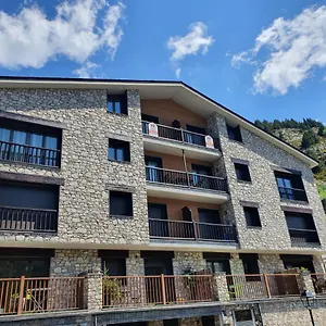 apartamentos-julia.andorra-la-vella-hotels.net/